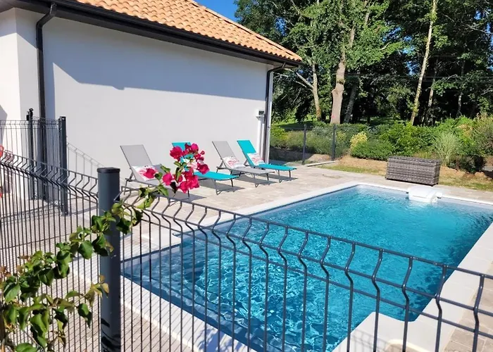 Maison Neuve Bord De Dordogne