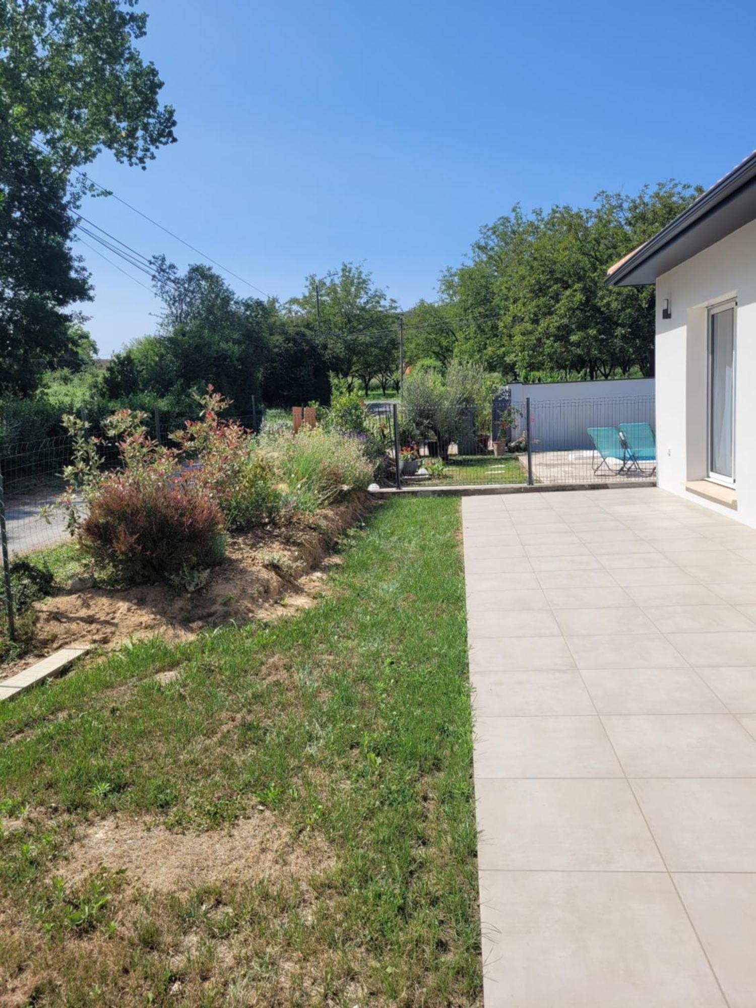 Maison Neuve Bord De Dordogne Villa *